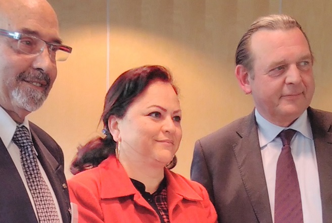 From left to right: Mr. Abdelaziz Benzakour, Mme. Najet Gharbi Kadri and Mr Reinier van Zutphen From left to right: Mr. Abdelaziz Benzakour, Mme. Najet Gharbi Kadri, Mr Reinier van Zutphen
