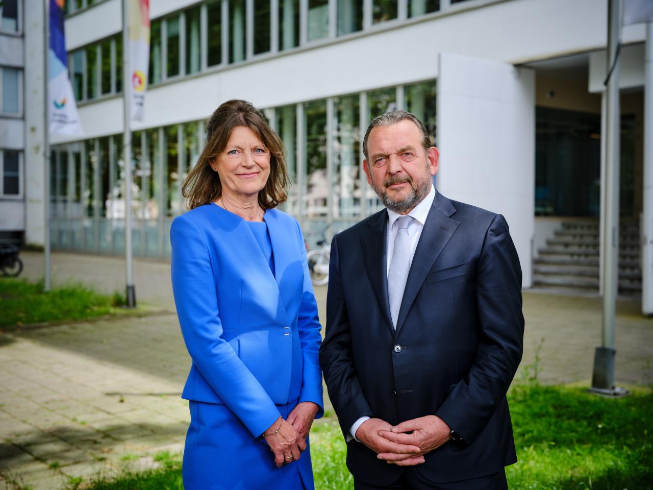 Nationale ombudsman Reinier van Zutphen en Kinderombudsman Margrite Kalverboer