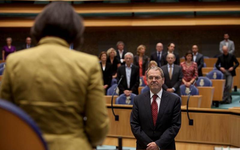 Nationale ombudsman Alex Brenninkmeijer wordt beëigd in de Tweede Kamer 