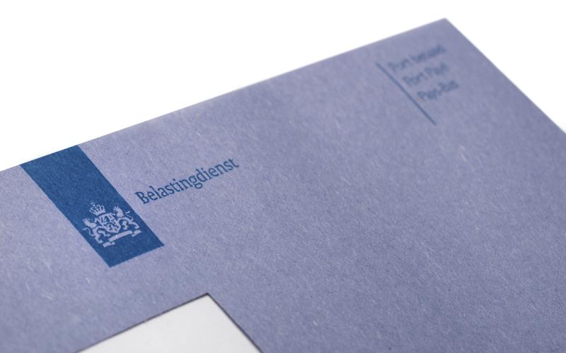 blauwe envelop van de Belastingdienst