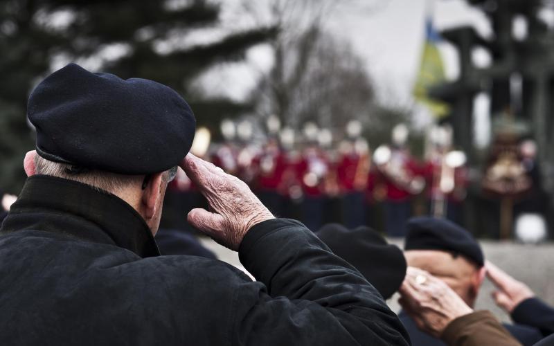 Foto van een herdenking militairen Foto van een herdenking militairen