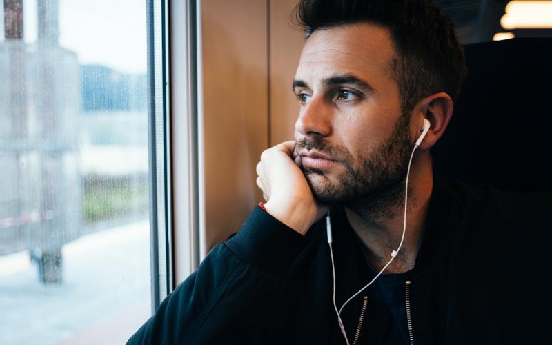 Jongen in trein Jongen in trein