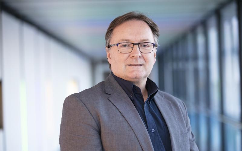 Coen van Dijk projectmedewerker EUREGIO/EURES-adviseur Coen van Dijk projectmedewerker EUREGIO/EURES-adviseur