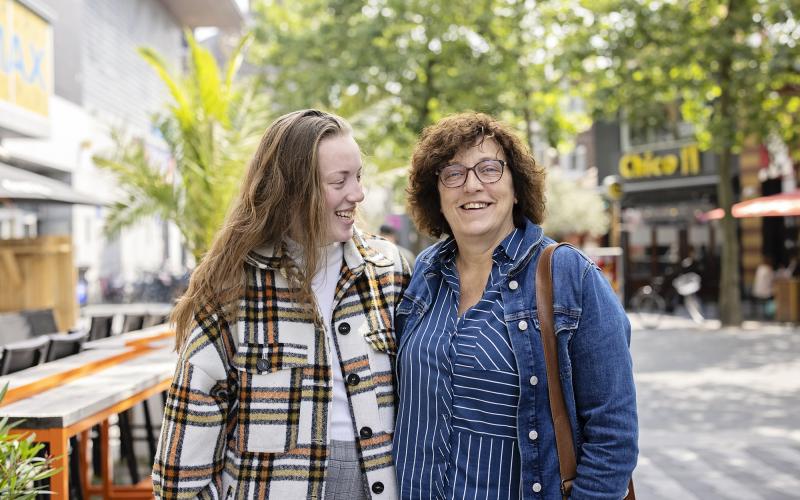 Mariette en Esmee Straatpraat