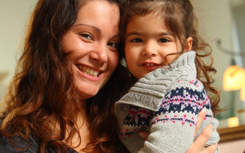 Foto van vrouw met dochtertje Foto van vrouw met dochtertje