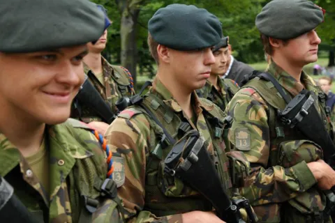 Veteranen in uniform