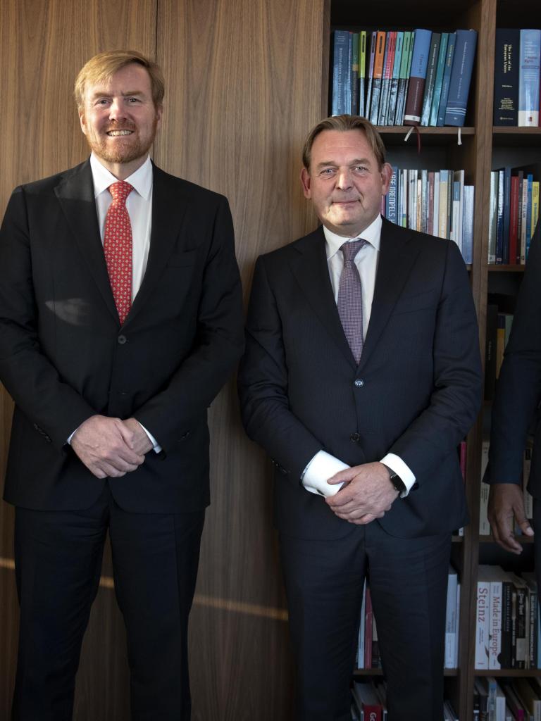 Koning Willem-Alexander met Ombudsmannen Koninkrijk