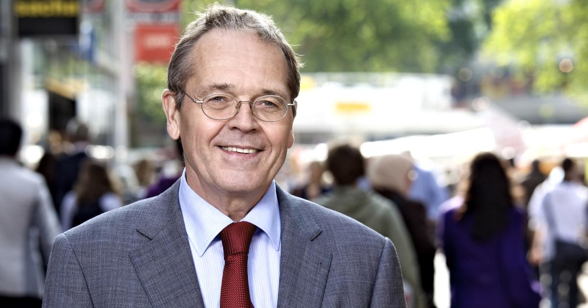 Nationale ombudsman reikt pluimen uit aan ambtenaren | Nationale ombudsman